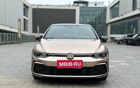 Volkswagen Golf VIII, 2022 год, 1 550 000 рублей, 2 фотография