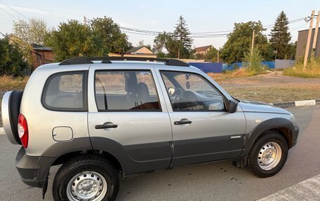 Chevrolet Niva I рестайлинг, 2015 год, 620 000 рублей, 6 фотография
