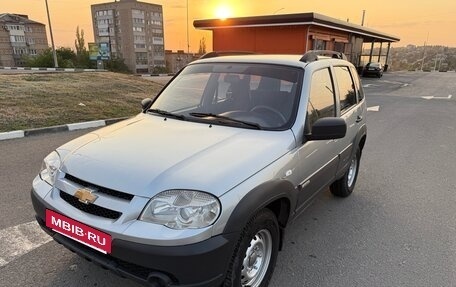Chevrolet Niva I рестайлинг, 2015 год, 620 000 рублей, 9 фотография