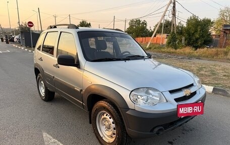 Chevrolet Niva I рестайлинг, 2015 год, 620 000 рублей, 8 фотография