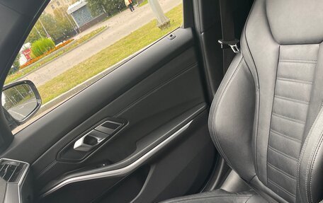 BMW 3 серия, 2019 год, 3 150 000 рублей, 15 фотография
