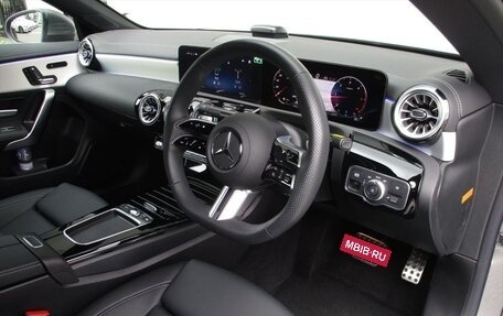 Mercedes-Benz CLA, 2023 год, 2 975 000 рублей, 9 фотография