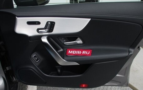 Mercedes-Benz CLA, 2023 год, 2 975 000 рублей, 22 фотография