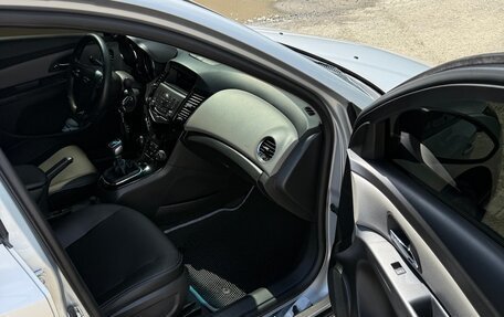 Chevrolet Cruze II, 2012 год, 800 000 рублей, 25 фотография