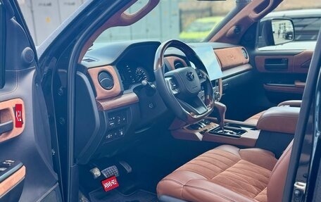 Toyota Tundra II, 2019 год, 11 000 000 рублей, 17 фотография