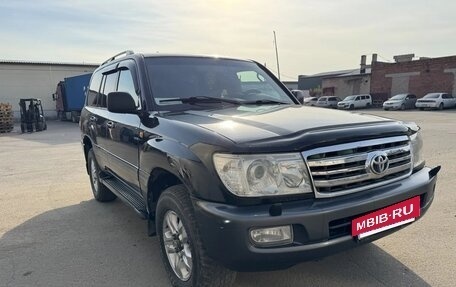 Toyota Land Cruiser 100 рестайлинг 2, 2006 год, 2 200 000 рублей, 2 фотография