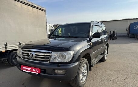 Toyota Land Cruiser 100 рестайлинг 2, 2006 год, 2 200 000 рублей, 3 фотография