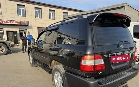 Toyota Land Cruiser 100 рестайлинг 2, 2006 год, 2 200 000 рублей, 8 фотография