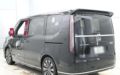 Honda Stepwgn, 2022 год, 2 230 000 рублей, 7 фотография