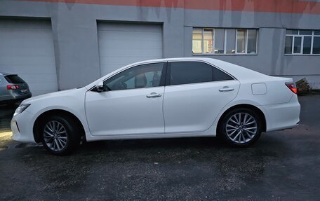 Toyota Camry, 2016 год, 1 970 000 рублей, 3 фотография