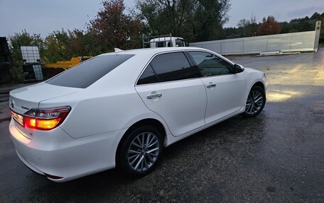 Toyota Camry, 2016 год, 1 970 000 рублей, 6 фотография