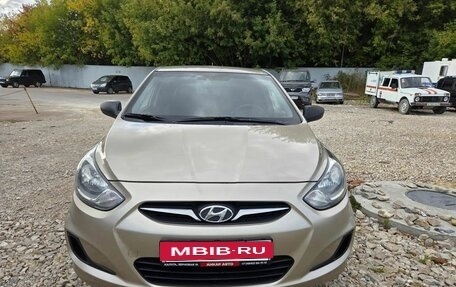 Hyundai Solaris II рестайлинг, 2011 год, 690 000 рублей, 5 фотография