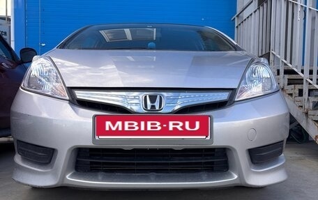 Honda Fit Shuttle I рестайлинг, 2013 год, 900 000 рублей, 2 фотография