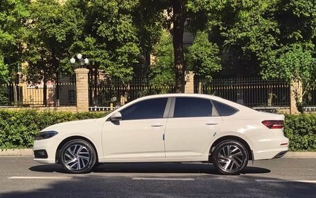 Volkswagen Lavida, 2022 год, 1 439 000 рублей, 7 фотография