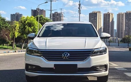 Volkswagen Lavida, 2022 год, 1 439 000 рублей, 5 фотография