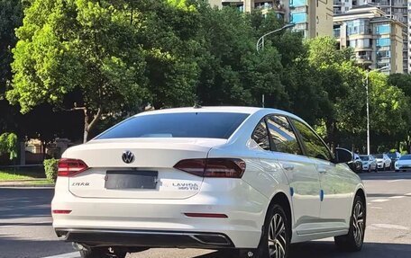 Volkswagen Lavida, 2022 год, 1 439 000 рублей, 2 фотография