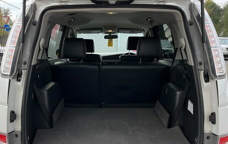 Toyota ISis I, 2012 год, 1 379 000 рублей, 12 фотография