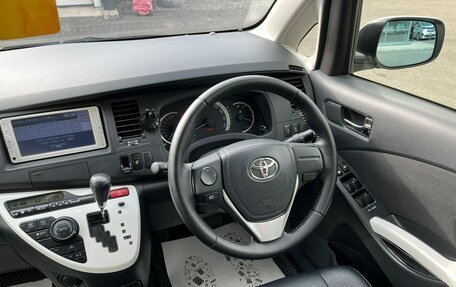 Toyota ISis I, 2012 год, 1 379 000 рублей, 19 фотография