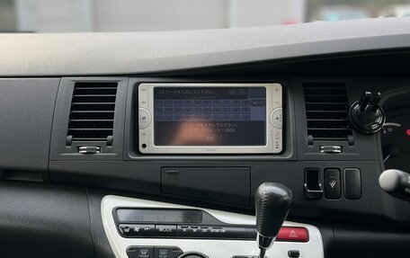 Toyota ISis I, 2012 год, 1 379 000 рублей, 22 фотография