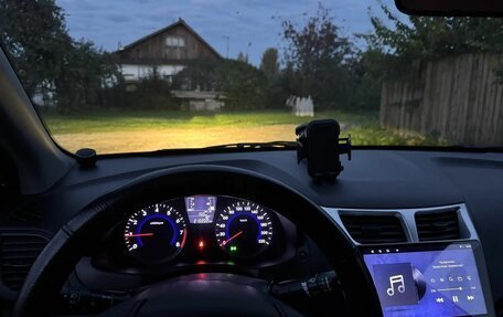 Hyundai Solaris II рестайлинг, 2014 год, 750 000 рублей, 10 фотография