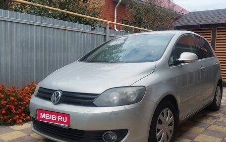 Volkswagen Golf Plus II, 2011 год, 730 000 рублей, 1 фотография