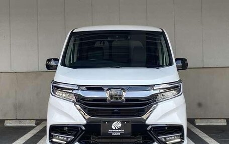 Honda Stepwgn IV, 2022 год, 2 100 000 рублей, 2 фотография