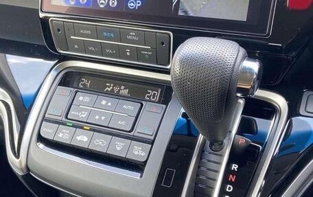 Honda Stepwgn IV, 2022 год, 2 100 000 рублей, 22 фотография