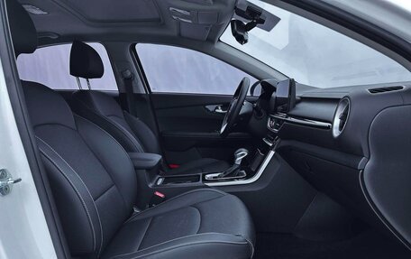 KIA K3, 2023 год, 1 300 000 рублей, 17 фотография