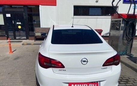 Opel Astra J, 2013 год, 900 000 рублей, 5 фотография
