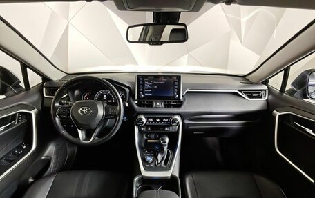 Toyota RAV4, 2021 год, 2 949 000 рублей, 14 фотография