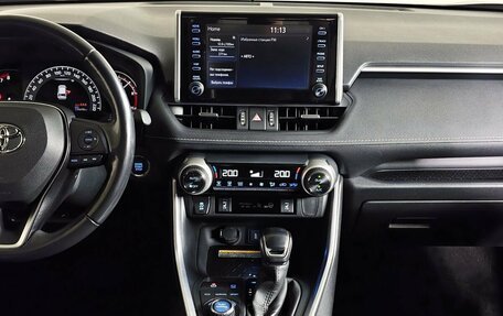 Toyota RAV4, 2021 год, 2 949 000 рублей, 15 фотография