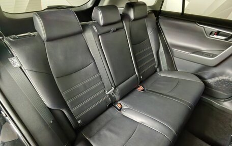 Toyota RAV4, 2021 год, 2 949 000 рублей, 17 фотография