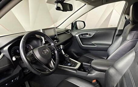 Toyota RAV4, 2021 год, 2 949 000 рублей, 19 фотография