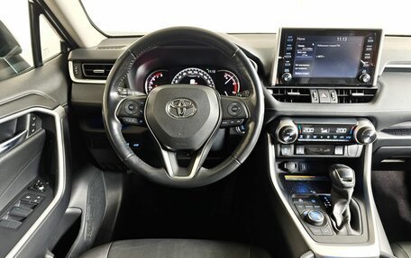 Toyota RAV4, 2021 год, 2 949 000 рублей, 20 фотография