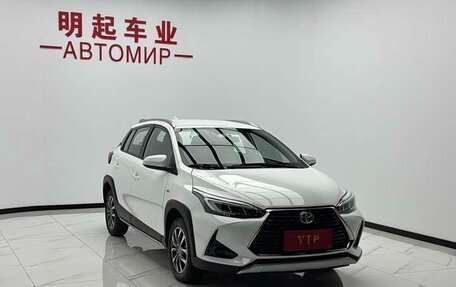 Toyota Yaris XP150 рестайлинг, 2022 год, 940 000 рублей, 3 фотография