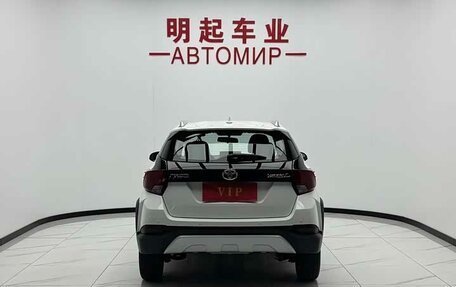 Toyota Yaris XP150 рестайлинг, 2022 год, 940 000 рублей, 6 фотография