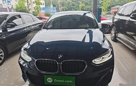 BMW 1 серия, 2023 год, 1 100 000 рублей, 1 фотография