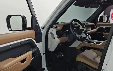 Land Rover Defender II, 2025 год, 9 038 000 рублей, 7 фотография