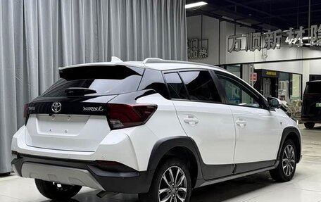 Toyota Yaris XP150 рестайлинг, 2022 год, 935 000 рублей, 6 фотография