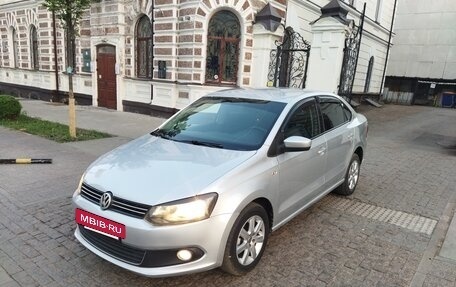 Volkswagen Polo VI (EU Market), 2013 год, 650 000 рублей, 10 фотография