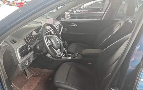 BMW 1 серия, 2023 год, 1 100 000 рублей, 11 фотография