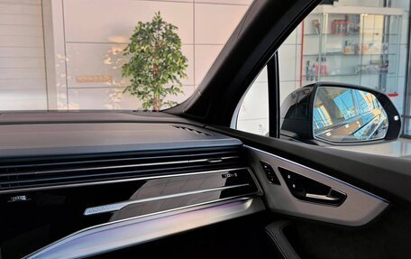 Audi Q7, 2026 год, 15 400 000 рублей, 16 фотография