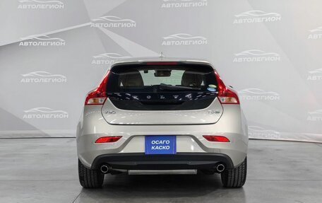 Volvo V40 II рестайлинг, 2019 год, 1 600 000 рублей, 4 фотография