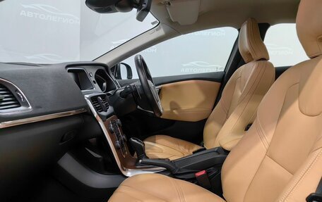 Volvo V40 II рестайлинг, 2019 год, 1 600 000 рублей, 15 фотография