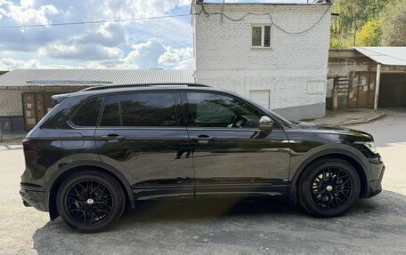 Volkswagen Tiguan II, 2021 год, 4 300 000 рублей, 4 фотография
