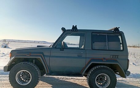 Toyota Land Cruiser 70, 1989 год, 2 990 000 рублей, 2 фотография