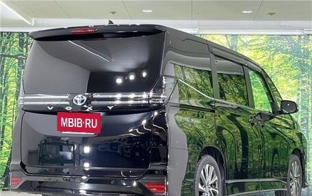Toyota Noah, 2025 год, 4 900 000 рублей, 4 фотография