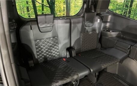 Toyota Noah, 2025 год, 4 900 000 рублей, 10 фотография
