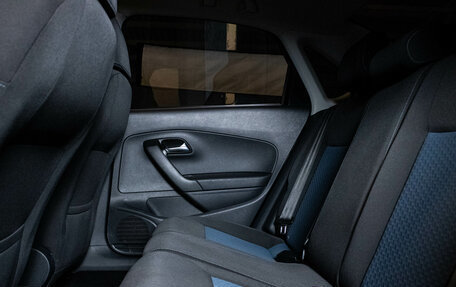 Volkswagen Polo VI (EU Market), 2013 год, 950 000 рублей, 10 фотография