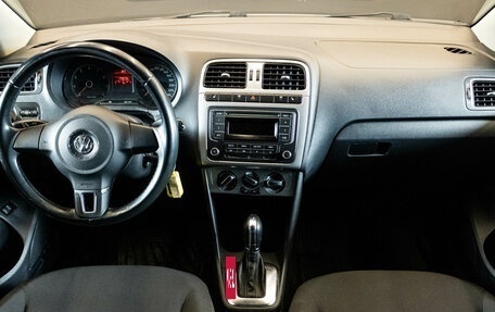 Volkswagen Polo VI (EU Market), 2013 год, 950 000 рублей, 5 фотография